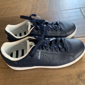 Nike sneakers blue leather